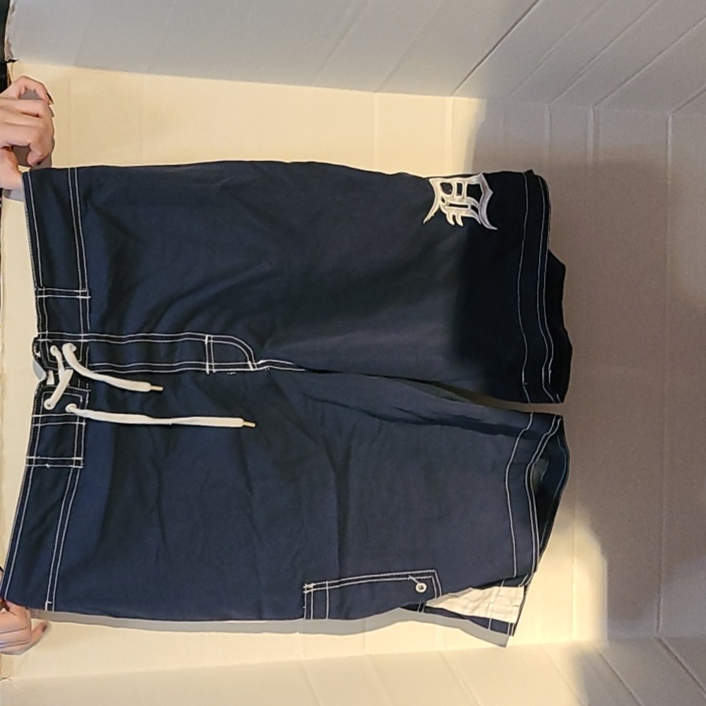 Genuine merchandise     (AA-10)